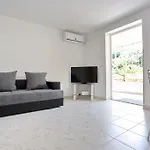 Ada *