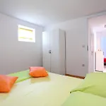 Ada Lejlighed