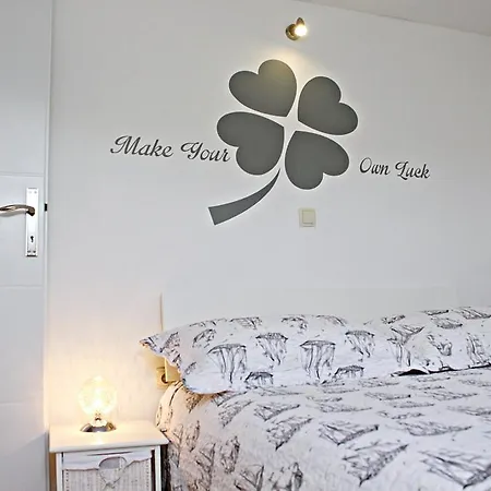 Ada Apartman Zára