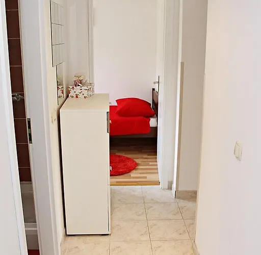 Apartman Ada